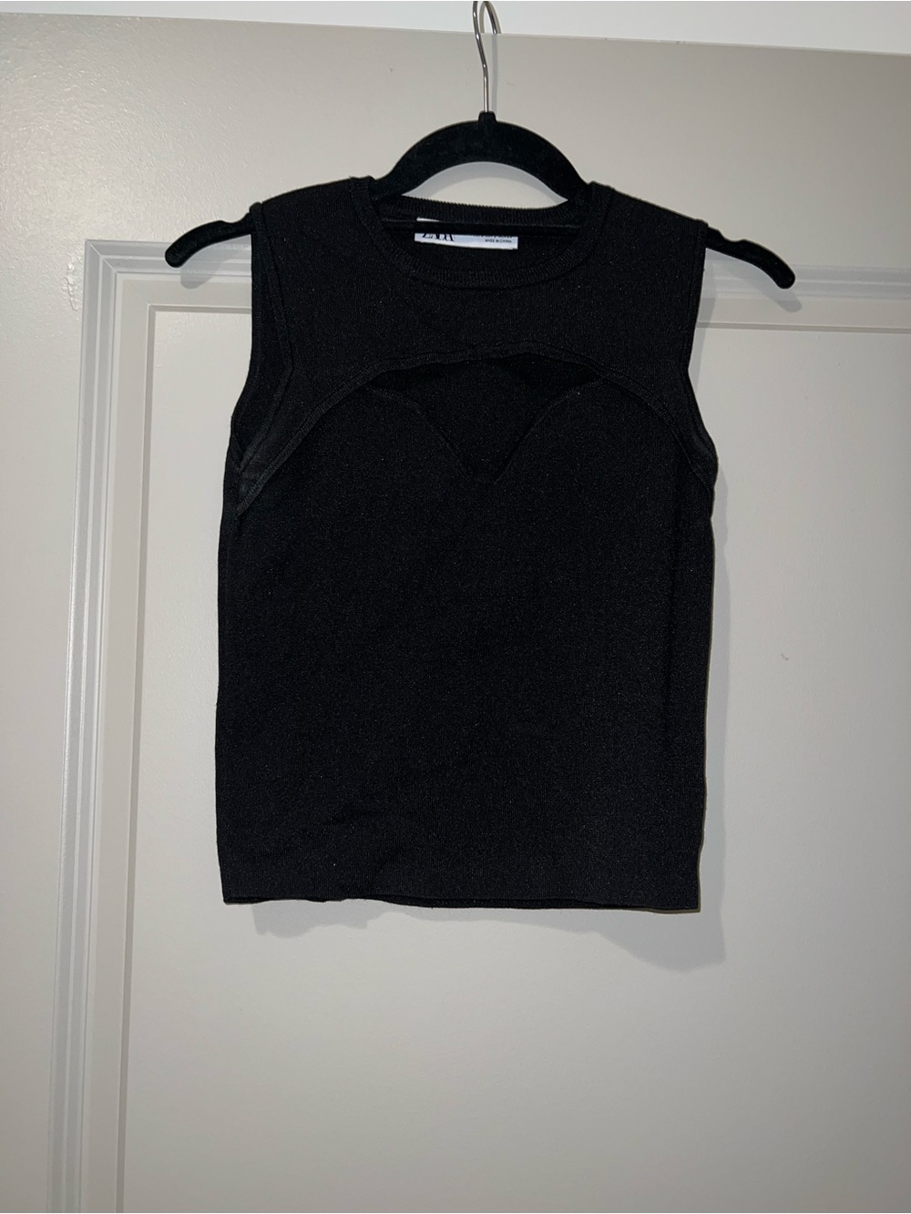Zara Black Sleeveless Cutout Knit Tank